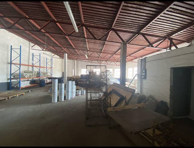400M² WAREHOUSE TO LET IN SPRINGFIELD